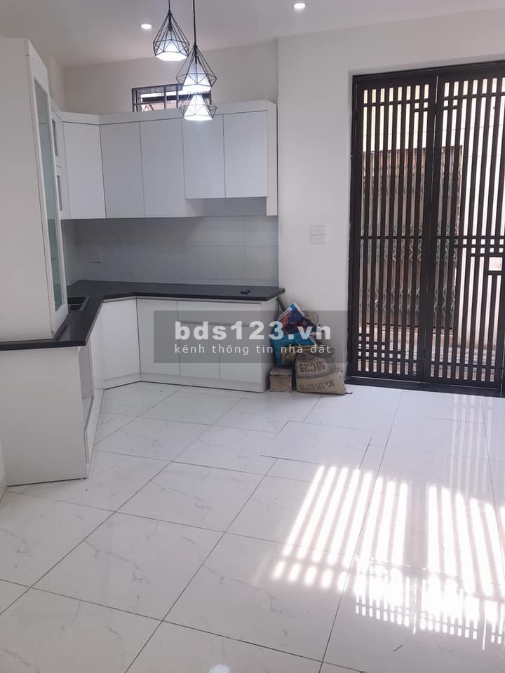 Bán nhà Bạch Mai ngõ nông, nhà mới siêu đẹp, dt 41,5m 5 tầng 3,75 tỷ