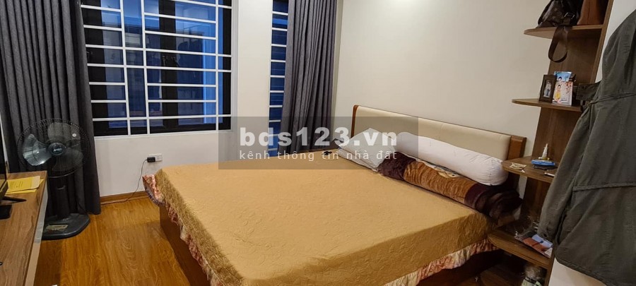 Bán nhà hoàn công chất phân lô 6 tầng, dt 35m2, vỉa hè ô tô tránh giá nhỉnh 4 tỷ