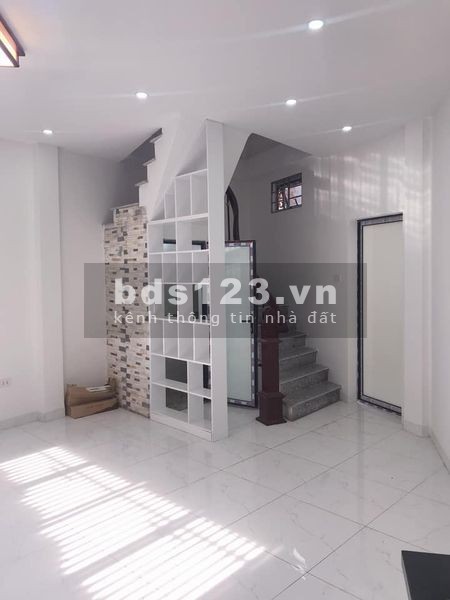 Bán nhà Bạch Mai ngõ nông, nhà mới siêu đẹp, dt 41,5m 5 tầng 3,75 tỷ