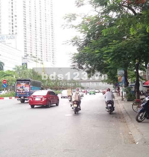 Ô tô tránh, Kinh doanh đỉnh. Đất Trần Duy Hưng 105m2; Mặt tiền 8m. Giá 18 tỷ 5