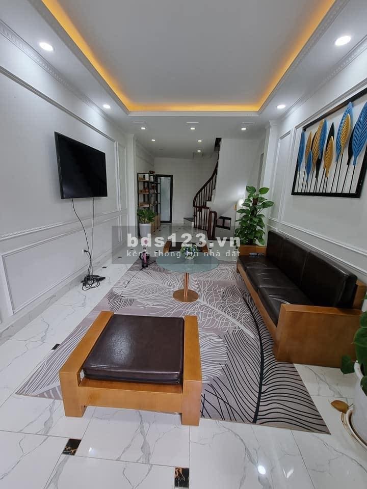 Nhà phân lô ngõ 199 Hồ Tùng Mậu, oto vào nhà dt 87m2, 5 tầng mt 3.5m giá 5.4 tỷ
