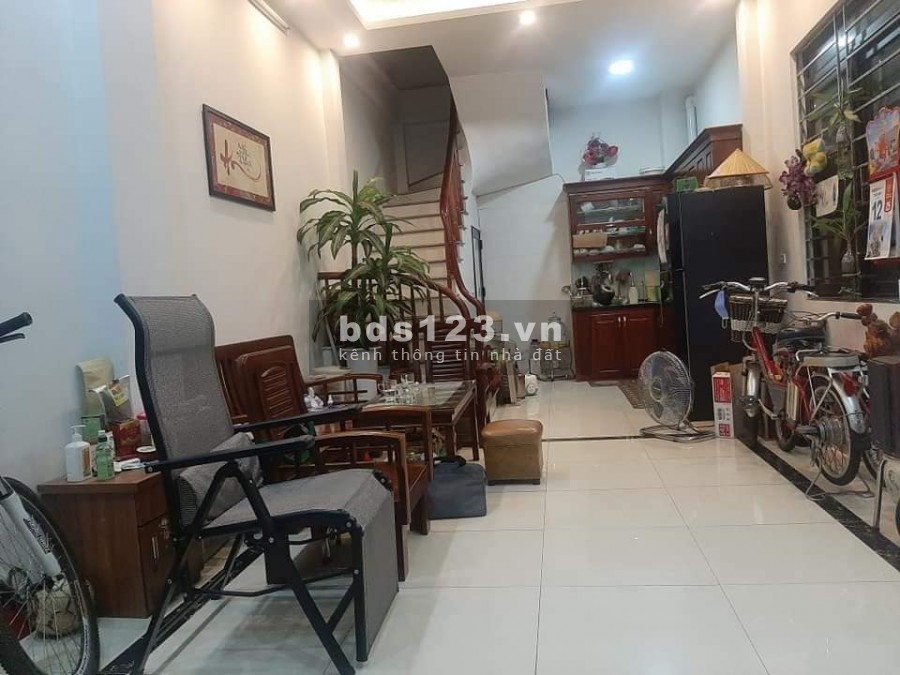 Bán nhà Giáp Bát – Kim Đồng, ô tô lô góc 45m x 5 tầng, nhỉnh 4 tỷ