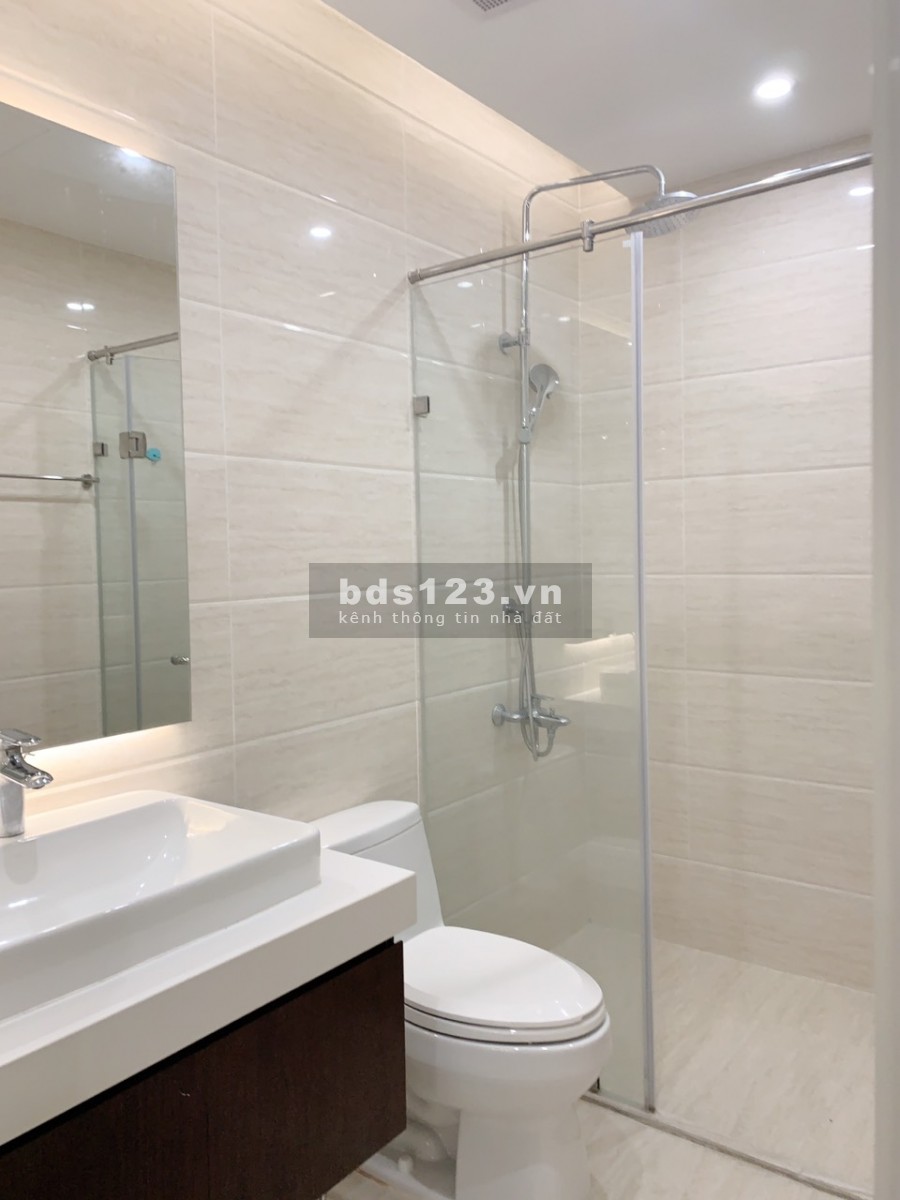 Cho thuê căn hộ chung cư HH1 90 Nguyễn Tuân 2PN Đủ Đồ