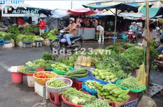 Dịch bệnh kinh doanh thua lỗ tôi cần ( Bán Gấp) 4 dãy nhà trọ ngay KCN và 450m2 đất