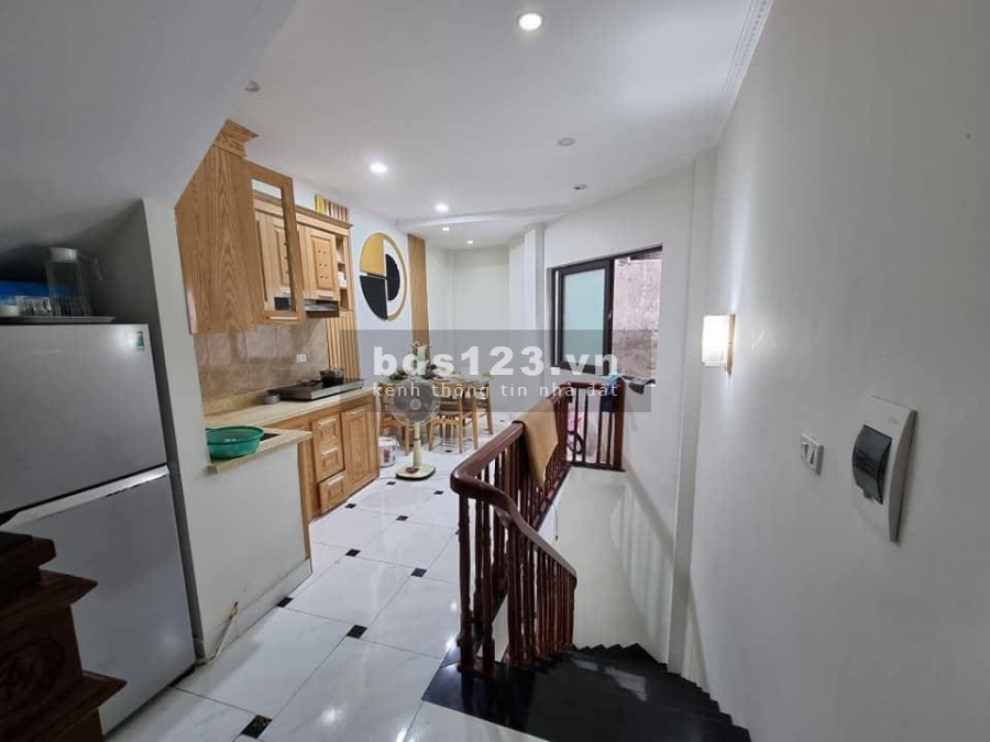 Nhà phân lô ngõ 199 Hồ Tùng Mậu, oto vào nhà ,tiện kinh doanh 87m2, 5 tầng mt 3.5m giá 5.4 tỷ