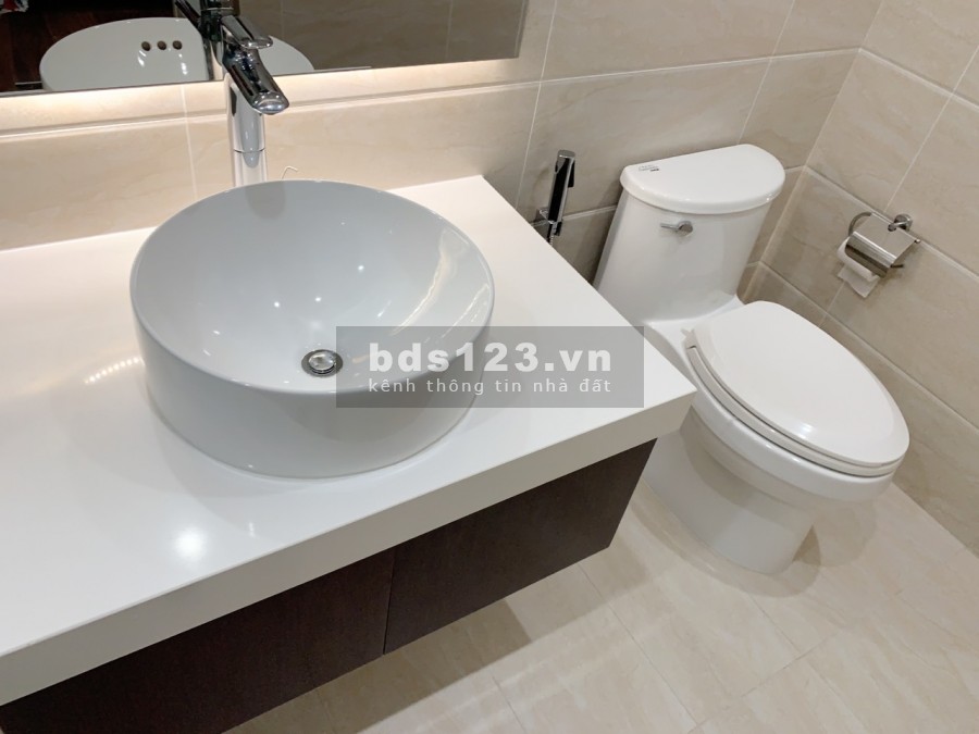 Cho thuê căn hộ chung cư HH1 90 Nguyễn Tuân 2PN Đủ Đồ