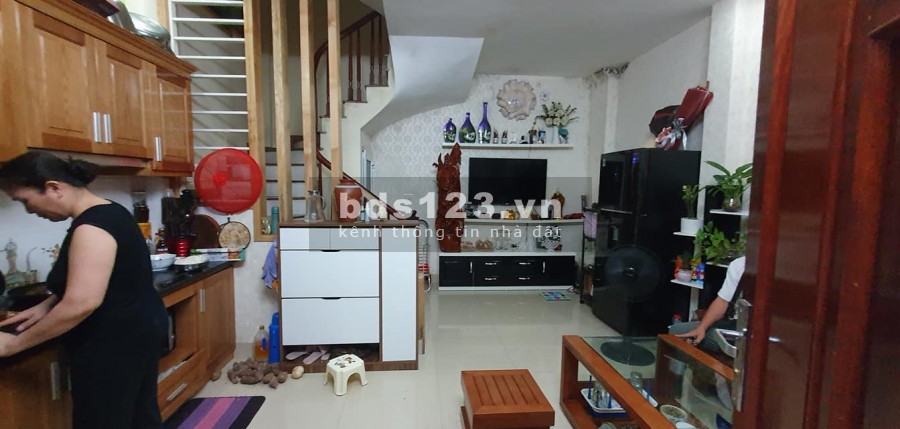 Phạm Văn Đồng phân lô 2 mặt thoáng, nhỉnh 3 tỷ, gần ô tô trung tâm Cầu Giấy tặng full nội thất