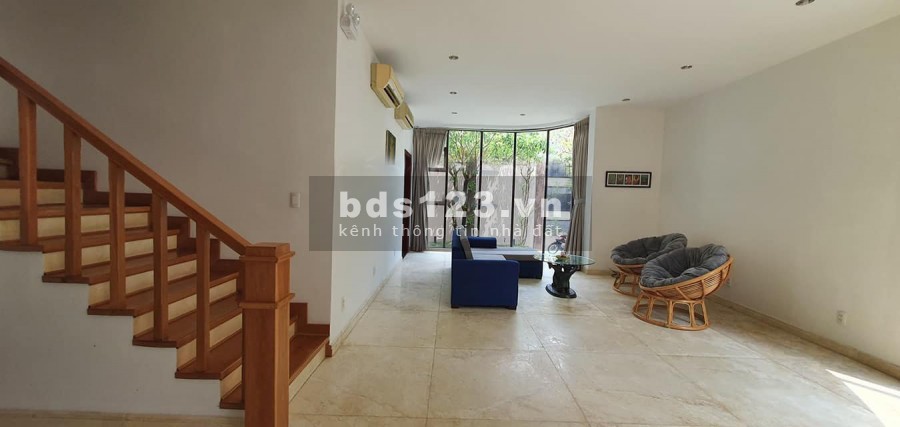Cho thuê Villa 400m2, 1 trệt 1 lầu 5 pn, hồ bơi sân vườn rộng Thảo Điền, Quận 2