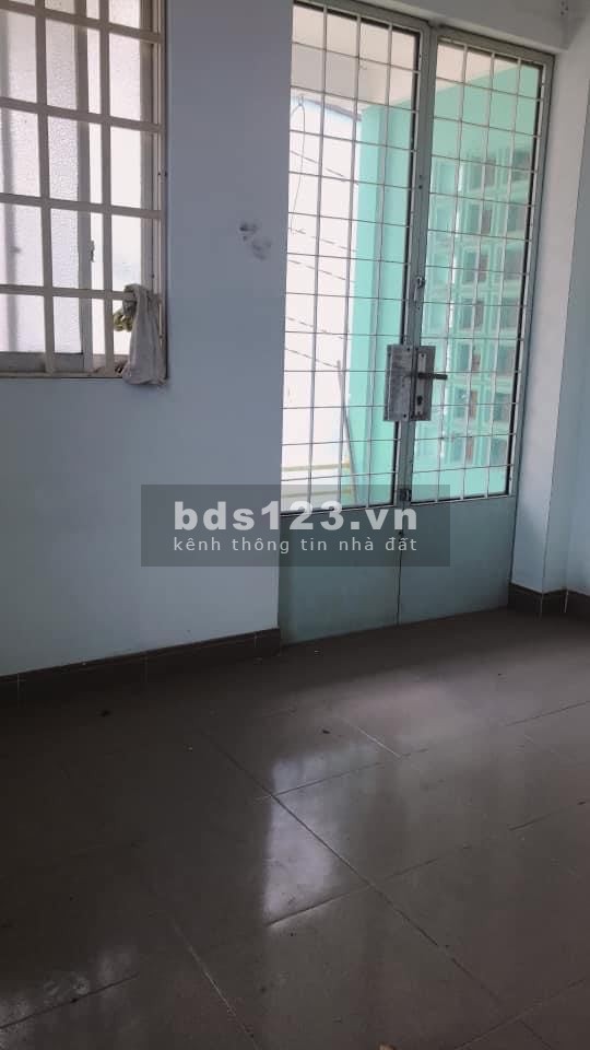 Bán nhà đường Huỳnh Văn Bánh phường 17, lô góc hẻm 4m, giá 4.3 tỷ