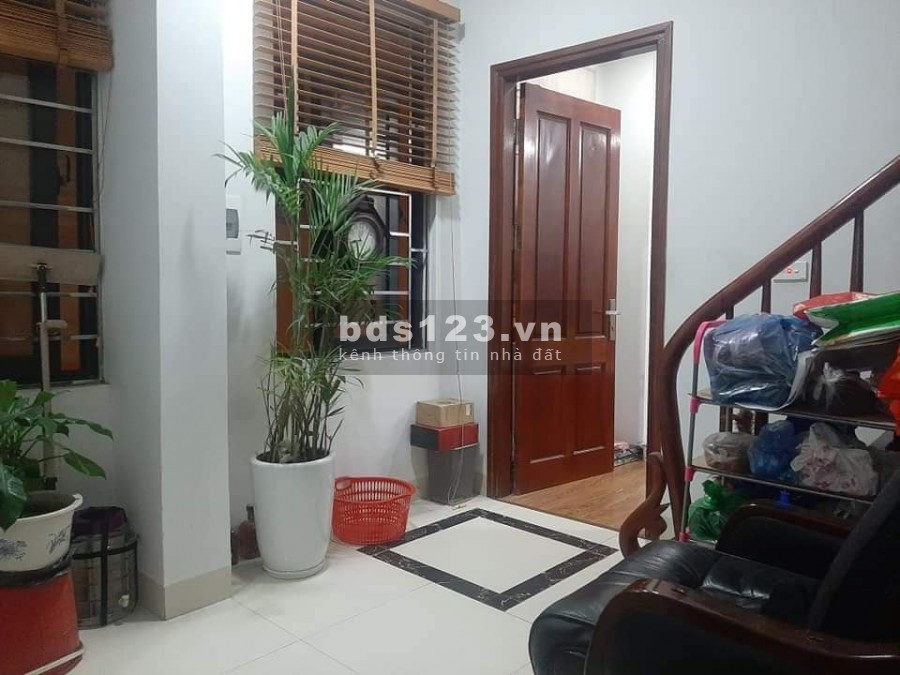 Bán nhà Giáp Bát – Kim Đồng, ô tô lô góc 45m x 5 tầng, nhỉnh 4 tỷ
