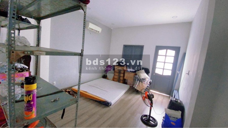 Siêu hiếm Võ Văn Tần, Quận 3 giá chỉ 6.5 tỷ, nhà đẹp 5 tầng, 4 phòng ngủ, hẻm 1 xẹc, lhcc