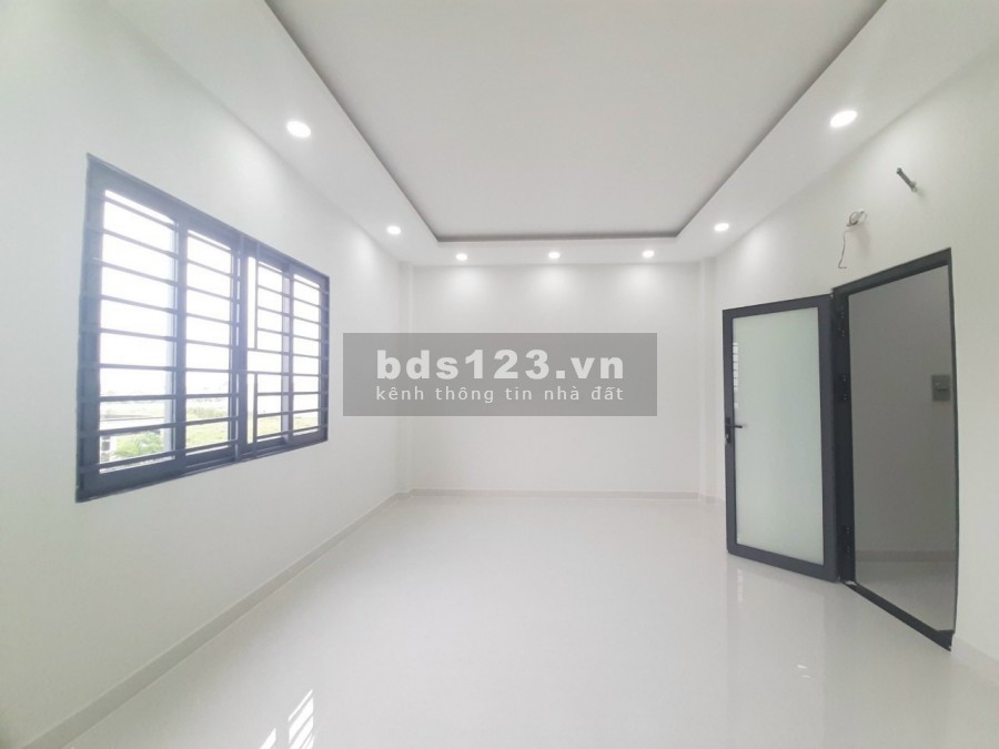 Bán gấp nhà gần chợ Trung Thanh, kcn Cầu Tràm, cách Quốc Lộ 1A 10 phút đi xe máy