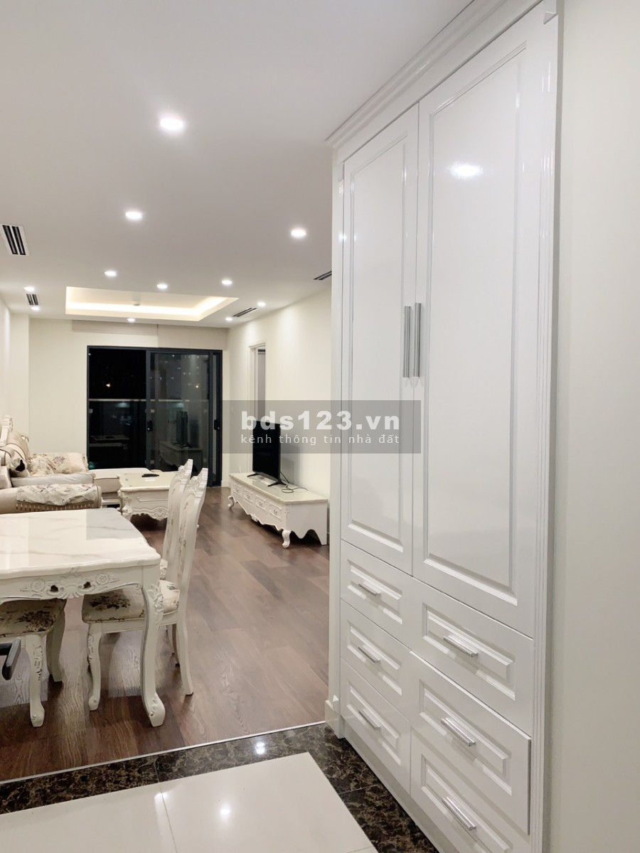 Cho thuê căn hộ chung cư HH1 90 Nguyễn Tuân 2PN Đủ Đồ