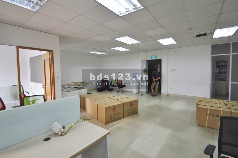Cho thuê văn phòng tại 33 Lê Trung Nghĩa, Tân Bình giá chỉ 11,5$ /m2