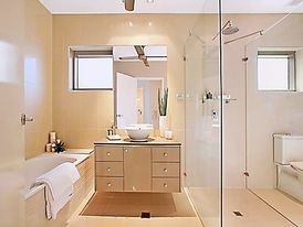 Nhà hẻm xe hơi cách Bùi Đình Tuý 1 căn Bình Thạnh, 2 tầng, dt 74m2, giá 6.35 tỷ
