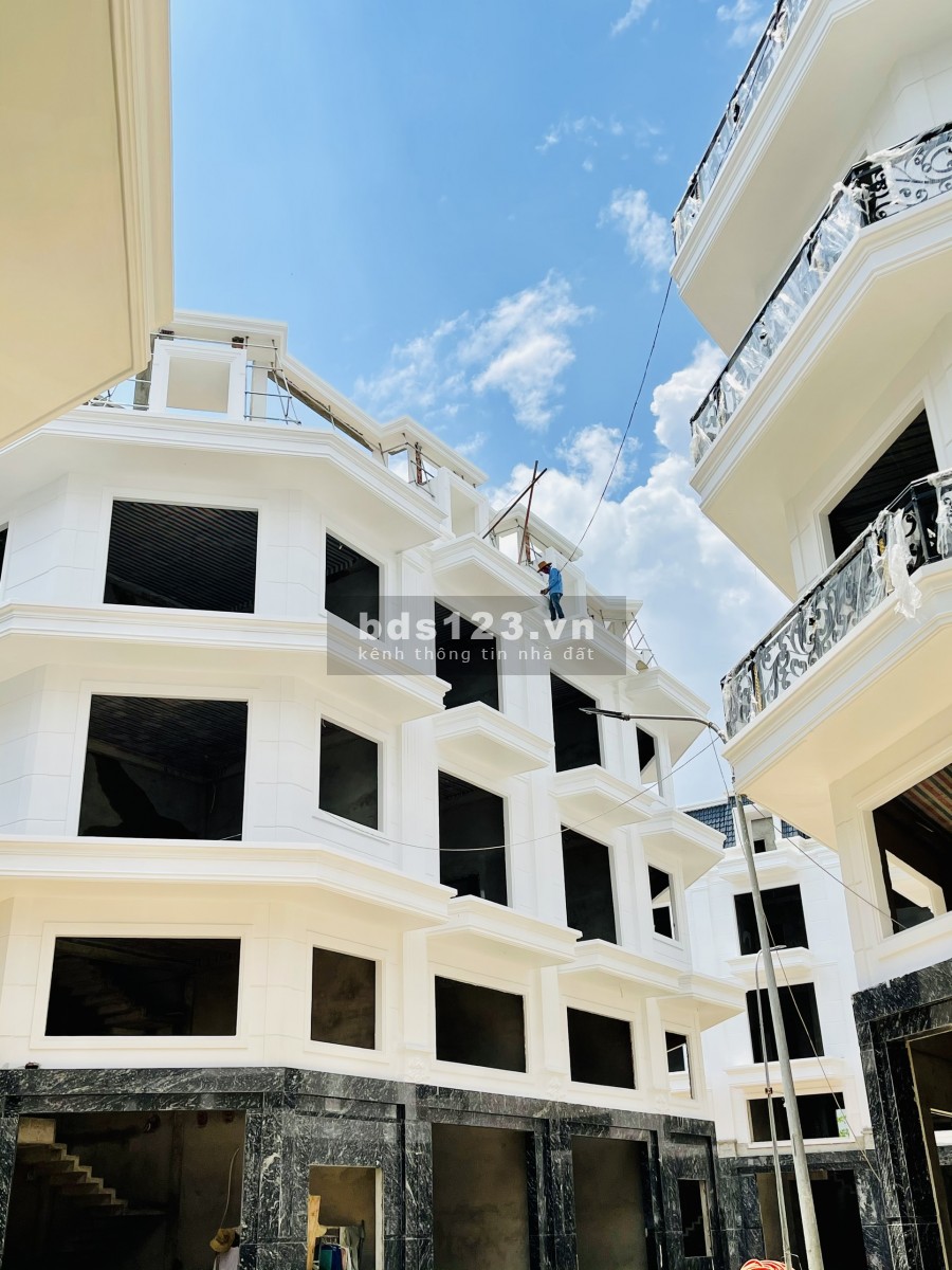 Khu Nhà Phố trung tâm Quận 12, 3 mặt view sông giá 5 tỷ Sở Hữu Ngay