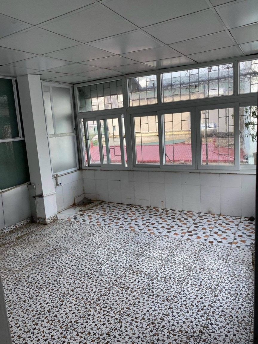 40m2, giá bán 5,5 tỷ, Phùng Hưng, Hà Đông, Nhà Đẹp, Xe tải đỗ cửa, Kinh doanh, VP