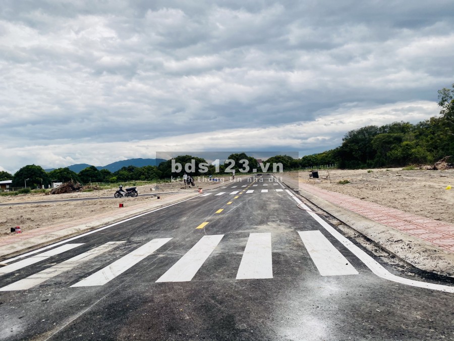 Bán đất phân lô gần Đầm Thủy Triều, Cam Lâm, Khánh Hòa giá chỉ từ 7tr/m2