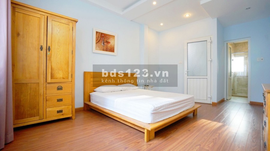 Chính chủ cần bán nhà trong ngõ Đặng Thai Mai, mặt tiền 4m, hướng Tây Nam, Lh: 0972933496
