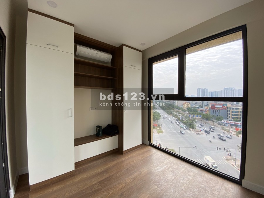 Cần tiền bán gấp căn góc view đẹp Deldorado Hồ Tây