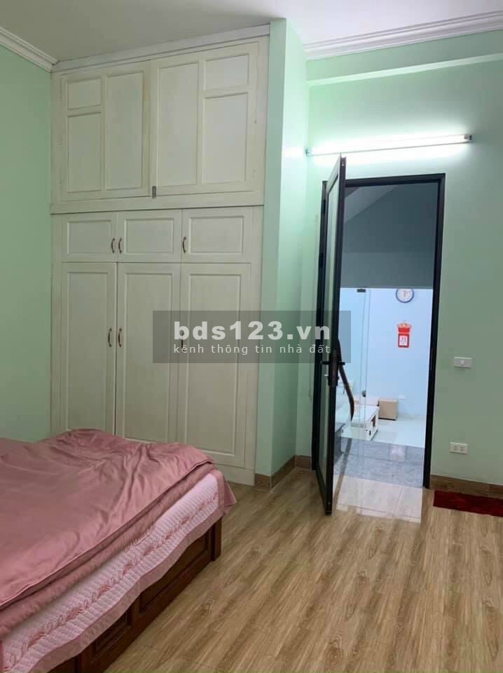 Bán nhà KĐT Vạn Phúc, TP HD, 3.5 tầng, 61m2, mt 5.3m, hướng Tây, 3 ngủ, giá cực tốt