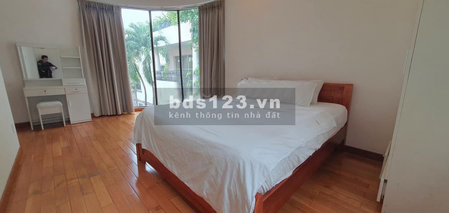 Cho thuê Villa 400m2, 1 trệt 1 lầu 5 pn, hồ bơi sân vườn rộng Thảo Điền, Quận 2