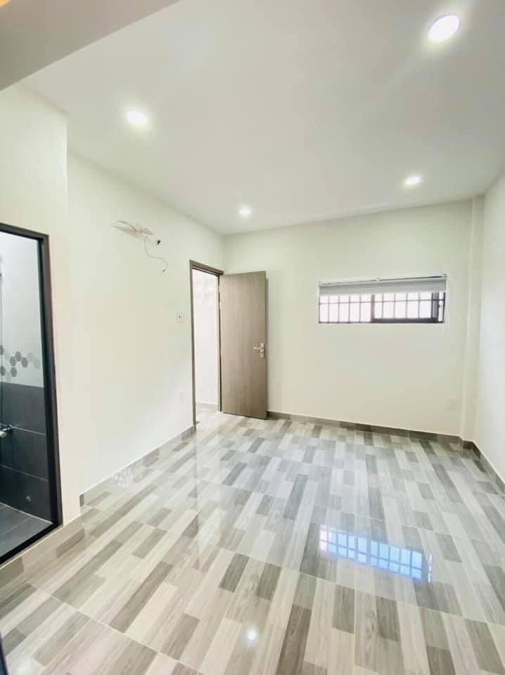 Phan Văn Trị, nở hậu tài lộc, bé xinh, giá bán nhỉnh 2 tỷ, lh 0922111338