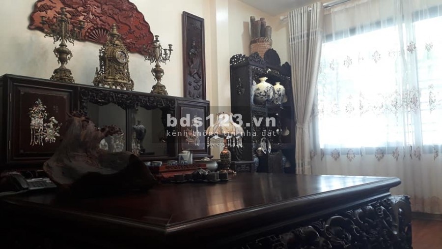 Siêu mẫu ba đình, phố Thành Công, dt 55m2, dân trí cao, gần hồ 3 bước ra ô tô, giá 7.3 tỷ