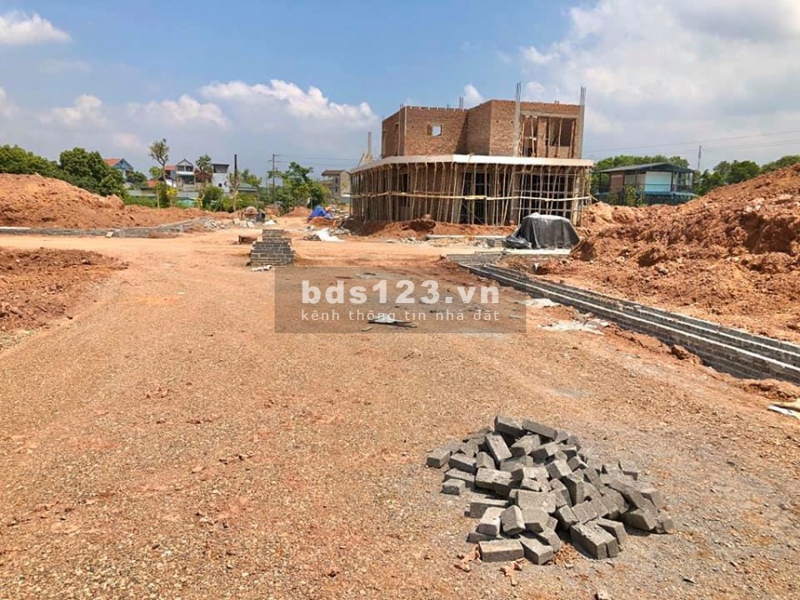 Đất dự án trung tâm cụm công nghiệp, giá chỉ từ 8.5 triệu/m2, sổ sẵn