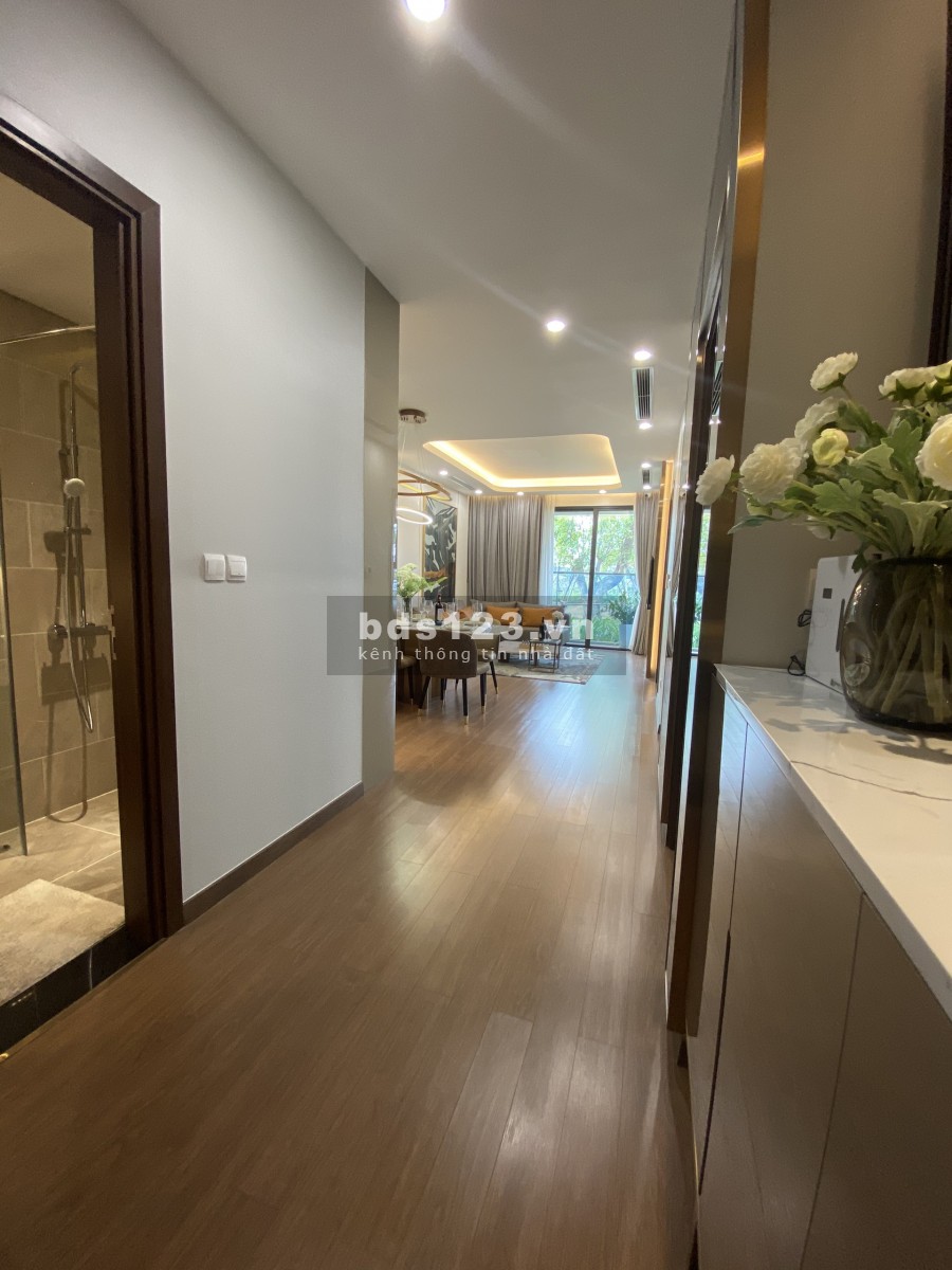 Do cần tiền bán gấp căn hộ góc đẹp 3PN đã có nội thất cao cấp Châu Âu
