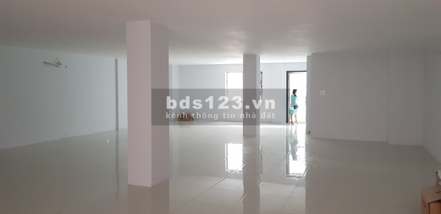 Cho thuê Building Hầm 5 lầu sàn trống suốt 900m2 sau Song Hành An Phú Quận 2