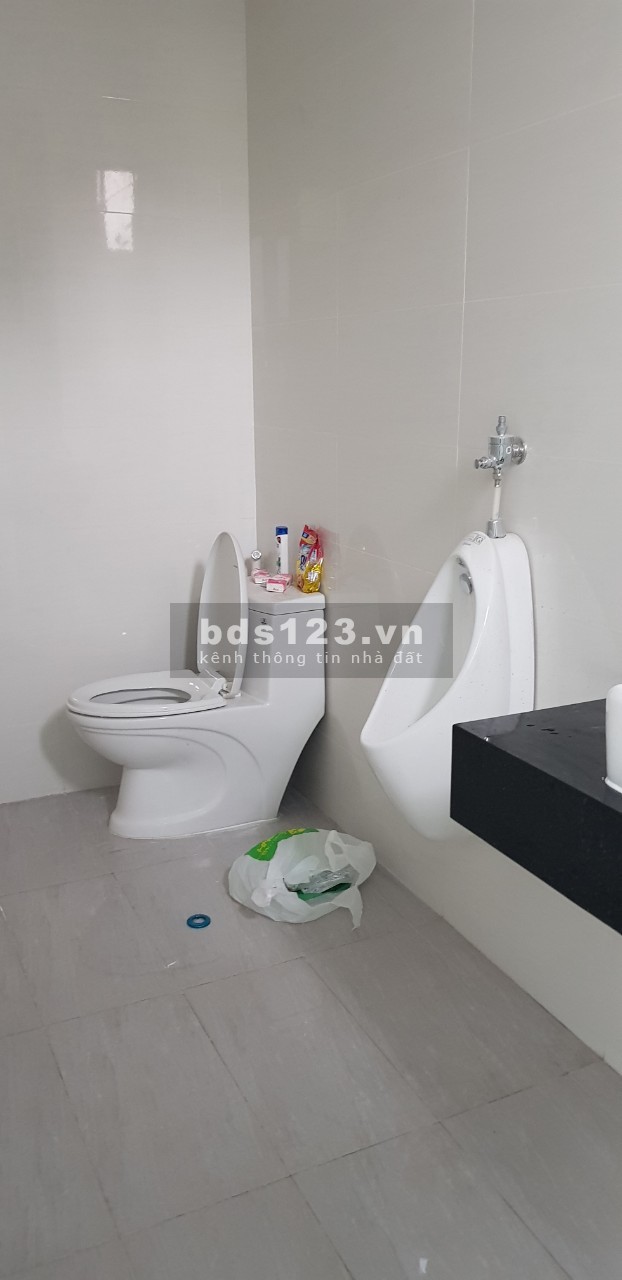 Cho thuê Building Hầm 5 lầu sàn trống suốt 900m2 sau Song Hành An Phú Quận 2