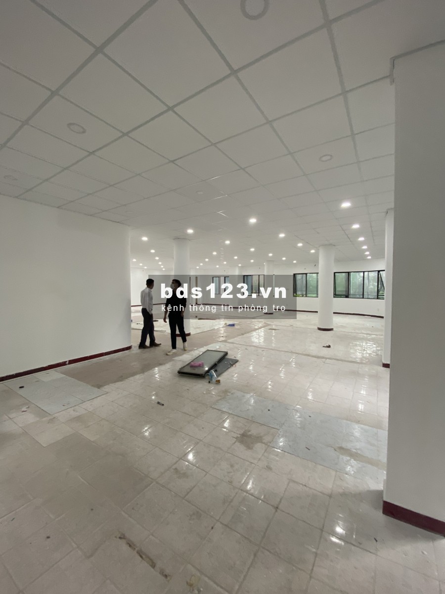 Tòa nhà 131 Hòa Hưng 2 mặt tiền qQận 10, giá thoả thuận có bao phí quản lí