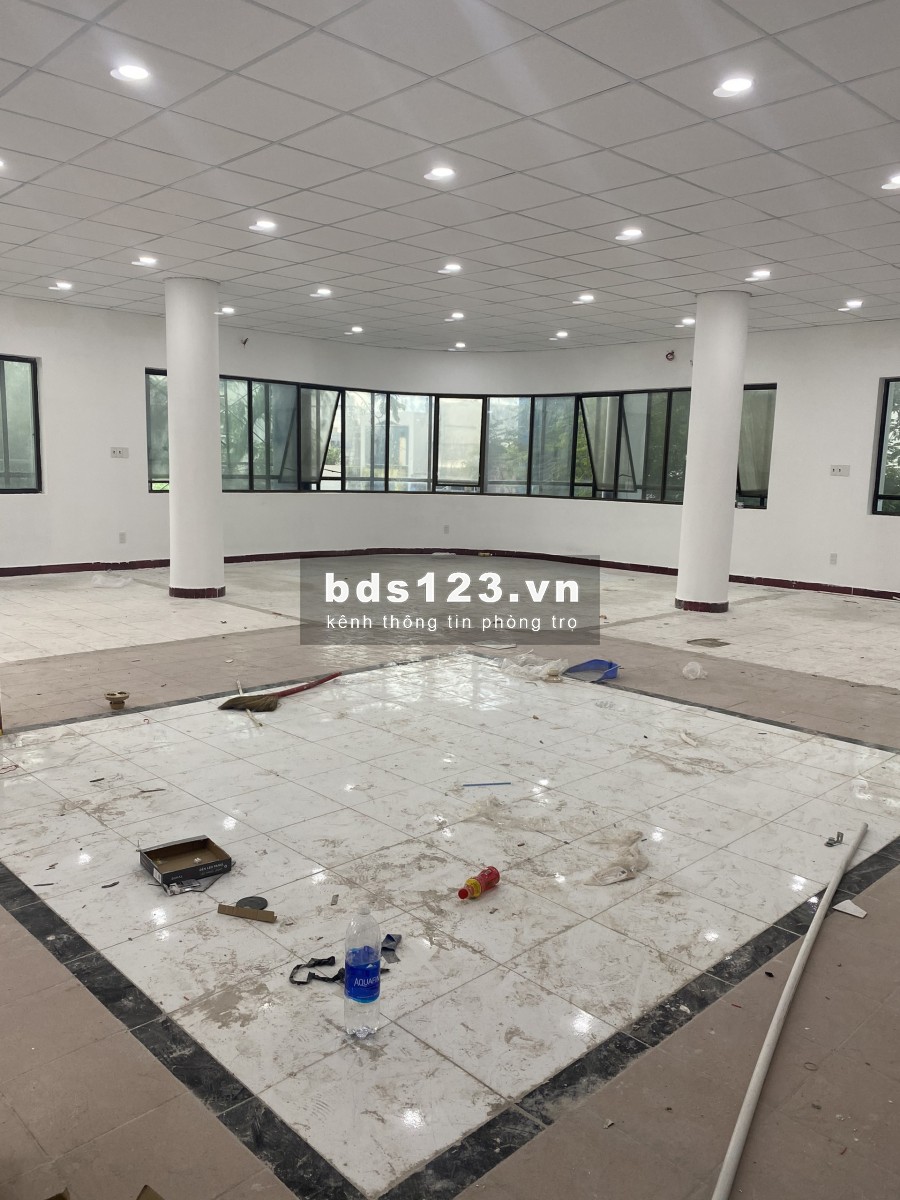 Tòa nhà 131 Hòa Hưng 2 mặt tiền qQận 10, giá thoả thuận có bao phí quản lí
