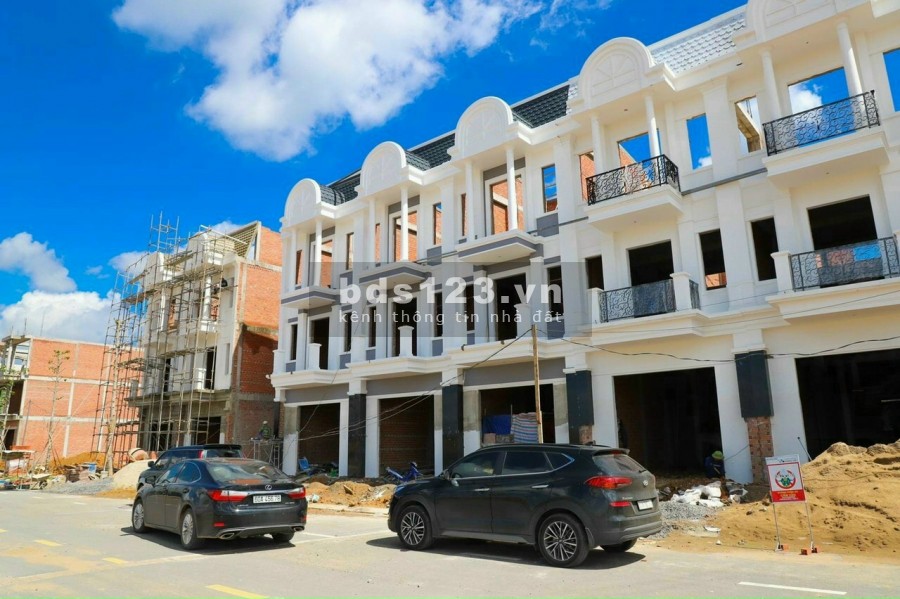 Đất nền nhà phố, mặt tiền đt 769 tiếp giáp sân bay qt long thành.