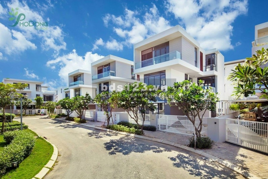Biệt thự sang trọng ở Phố Đông Village quận 2. CK đến 6% tại tiếp giáp Nguyễn Thị Định.