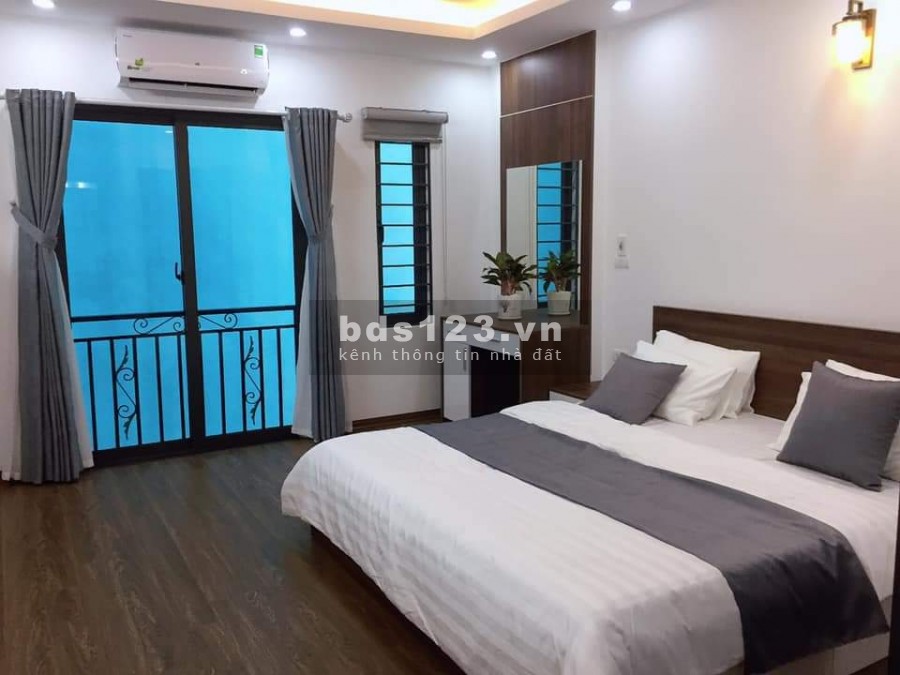 Bán nhà Tư Đình, Long Biên cực mới, đẹp long lanh, ngõ thông, dt 35m, 5 tầng, chỉ 2,5 tỷ