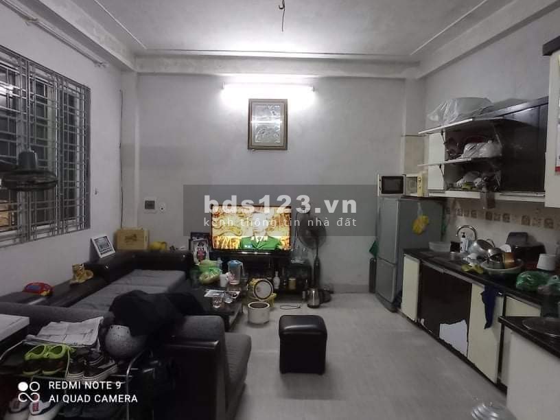 Nhà đẹp giá rẻ ở ngay, Vĩnh Hưng Hoàng Mai , dt 30m2, 4 tầng, mt 6.2, sổ cất kết