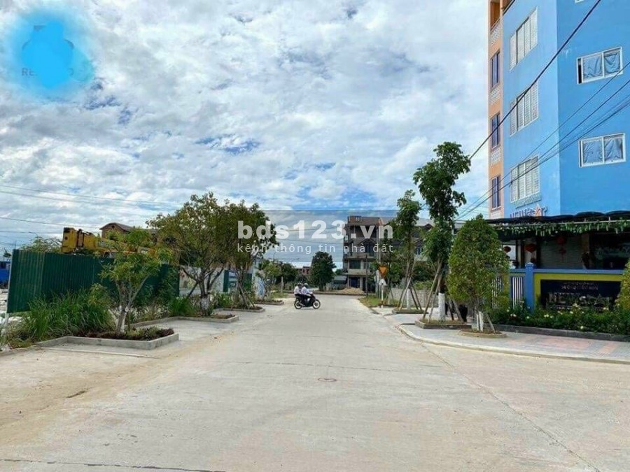 Bán gấp lô đất mặt tiền khu qui hoạch Chiết Bi, đường rộng 7.5m, lh 0346229509