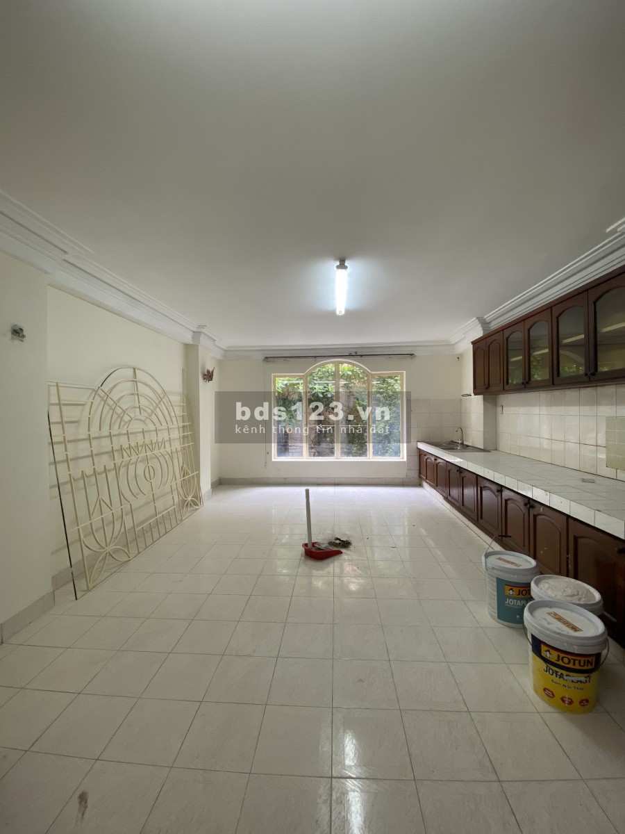 Giải Phóng P4 Tân Bình 5x20 Trệt lửng 3 lầu gồm, trệt trống 6 phòng, nhà 2 mặt tiền