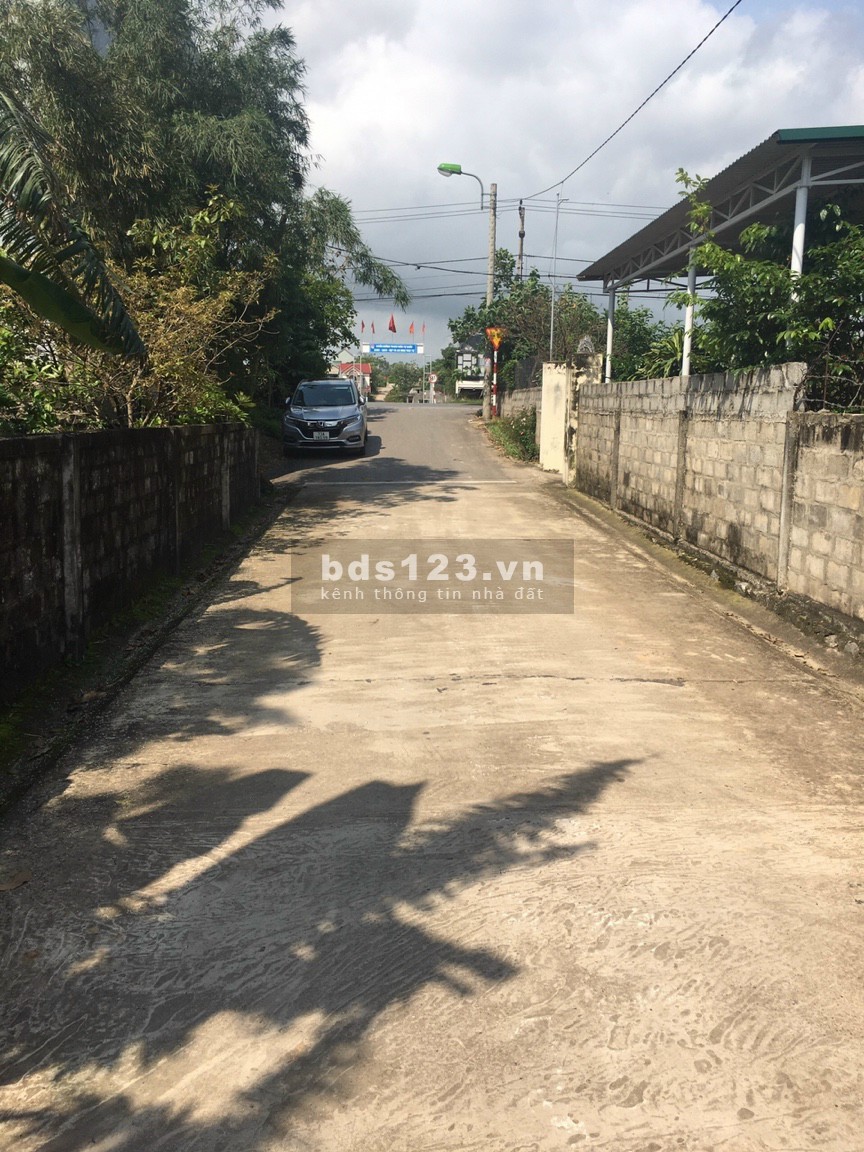 Bán đất mặt tiền Trị Thiên Trung tâm Thị trấn Quán Hàu, 295m2, đường oto thông thoáng