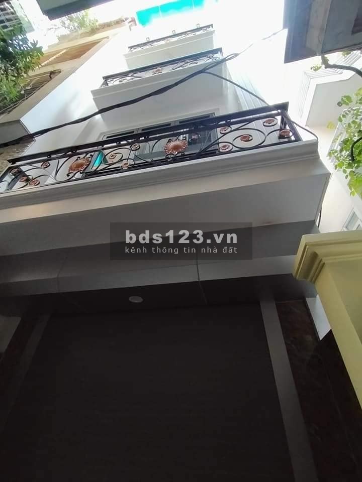 Bán nhà riêng ngõ Văn Chương nhà chất, 5 tỷ (CTL) liên hệ 0926900555
