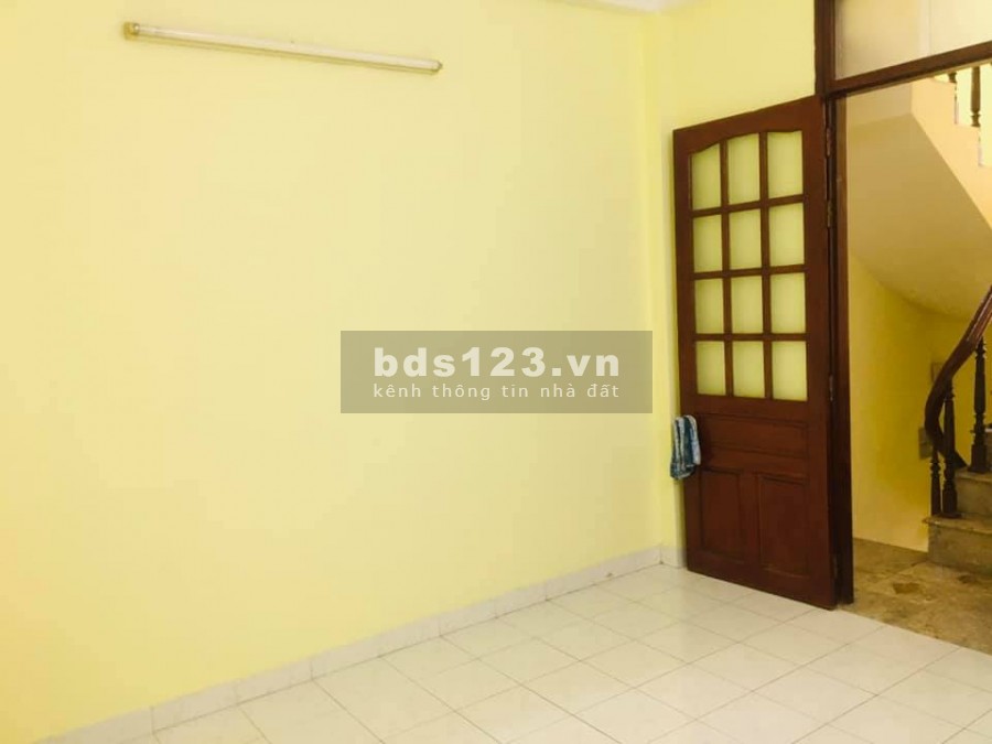 Bán nhà phân lô ngõ 155 Cầu Giấy, 2 mặt thoáng, 50m * 4T, giá 4,75 tỷ.