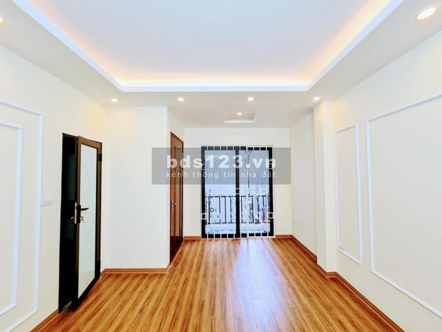 Bán nhà mới đẹp phố Lò Đúc, dt 45m2, 5 tầng, ngõ thông, giá nhỉnh 4 tỷ, lhcc