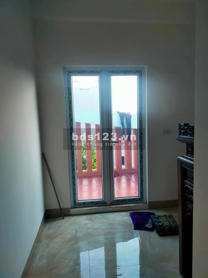 Bán nhà nguyên căn đẹp Trịnh Văn Bô, Nam Từ Liêm, ở ngay, dt 35m2, nhỉnh 2 tỷ