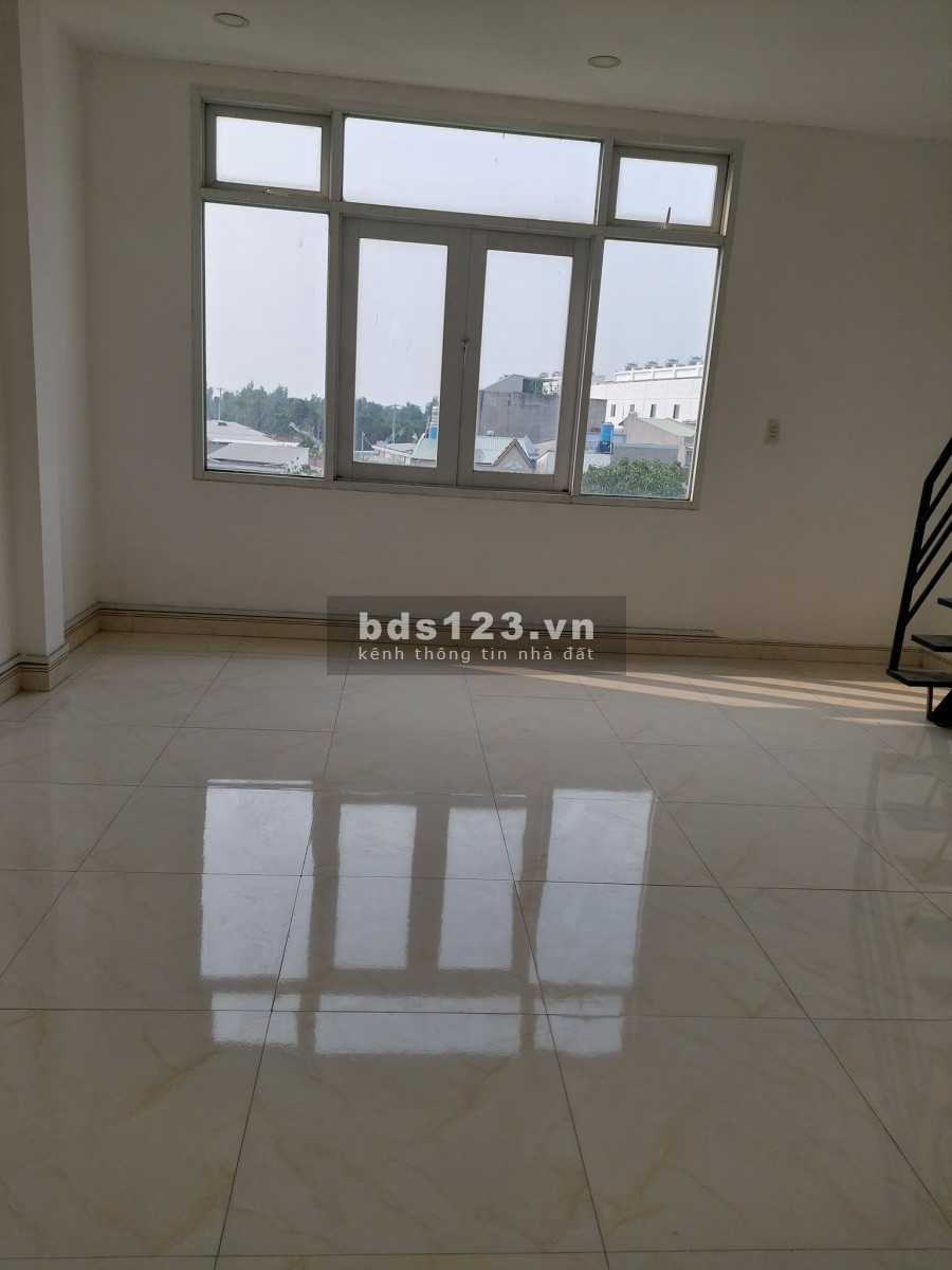 Bán nhà Thạnh Xuân Quận 12, Khu dân trí an ninh, TẶNG nội thất 110m2 chỉ 5.3 tỷ TL