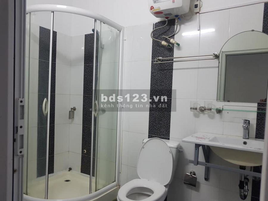 Cán bộ nhượng nhà siêu đẹp, an ninh đỉnh, hàng xóm Aeon Mall, uỷ ban Thạch Bàn, Long Biên, dt 63.5m2, giá 4.7 tỷ