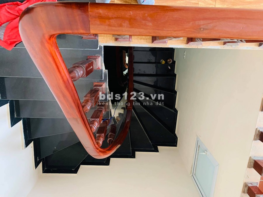 Cần Bán Nhà Phố Kẻ Vẽ, Ôtô Đỗ Cửa, DT 30m2 x 4 Tầng, Giá 2.7 Tỷ.