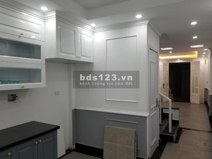 Bán nhà Định Công Thượng, diện tích sử dụng 40m2, 5 tầng, mặt tiền 3.2, giá bán 4.2 tỷ
