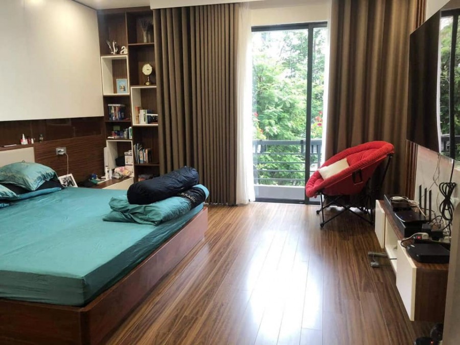 Nhà phân lô kinh doanh phố Trần Quang Diệu dt 48m2 5 tầng, mt 4.5m, giá 11.8 tỷ